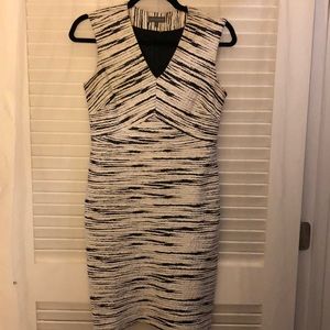 Vince Camuto V-neck dress